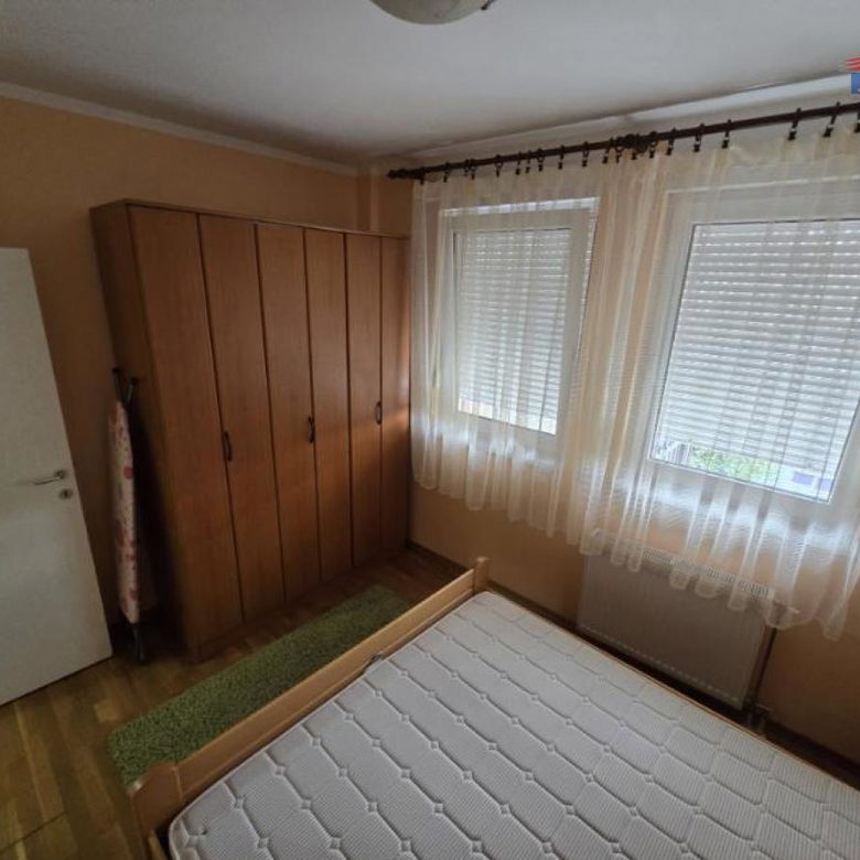 Jednoiposoban stan za izdavanje, Grbavica, Novi Sad, 42m², 400 €/mes