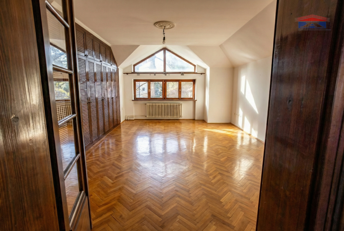actionimagesite40agencyanekretnineimgay7sgibsrw-borevina-foto-ku-a-nikole-tesle-30-unutra-32-1-1 Kuća na prodaju, Jodna Banja, Novi Sad, 298m², 1.377.000 €