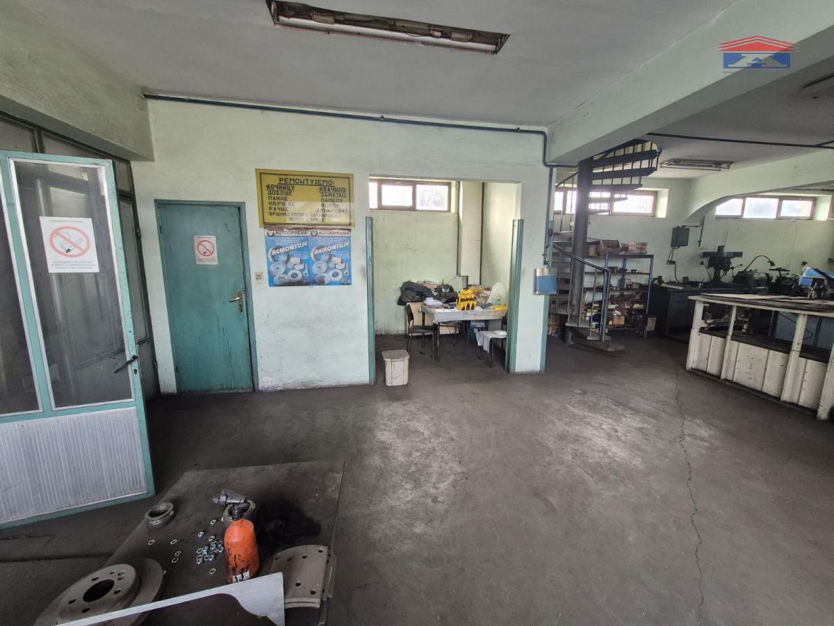 Lokal za izdavanje, Najlon Pijaca, Novi Sad, 129m², 600 €/mes