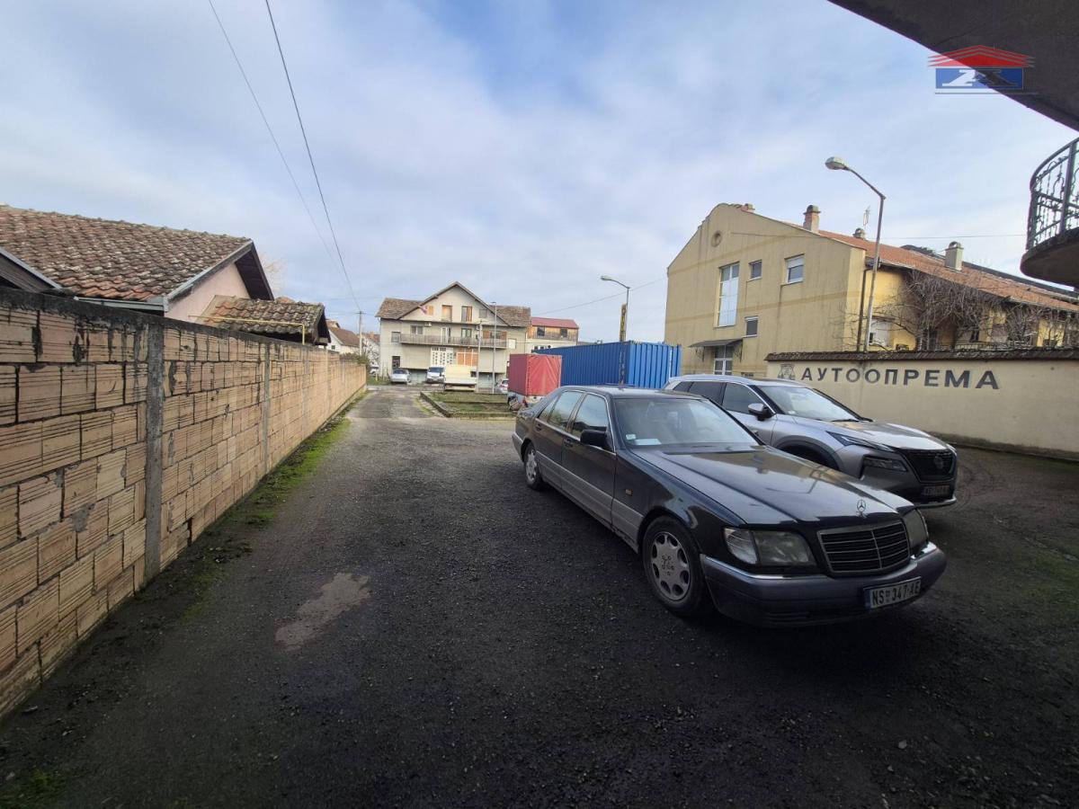 Lokal za izdavanje, Najlon Pijaca, Novi Sad, 129m², 600 €/mes