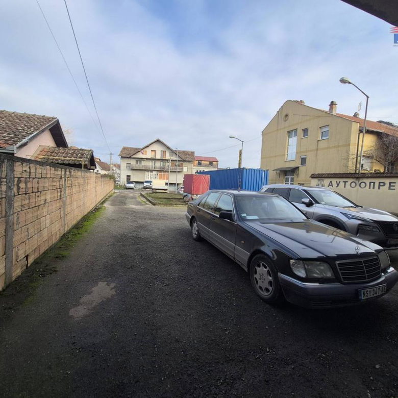 Lokal za izdavanje, Najlon Pijaca, Novi Sad, 129m², 600 €/mes