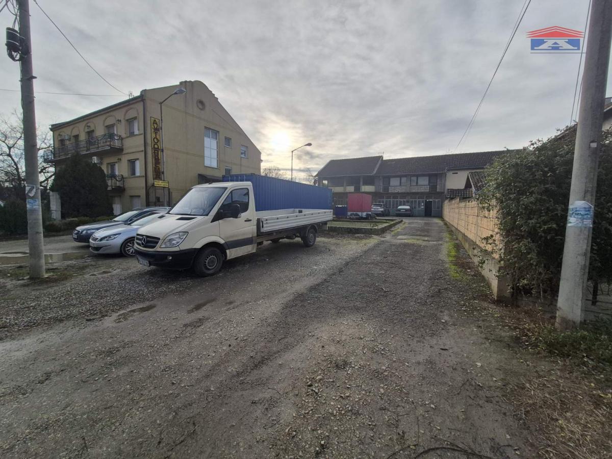 Lokal za izdavanje, Najlon Pijaca, Novi Sad, 129m², 600 €/mes
