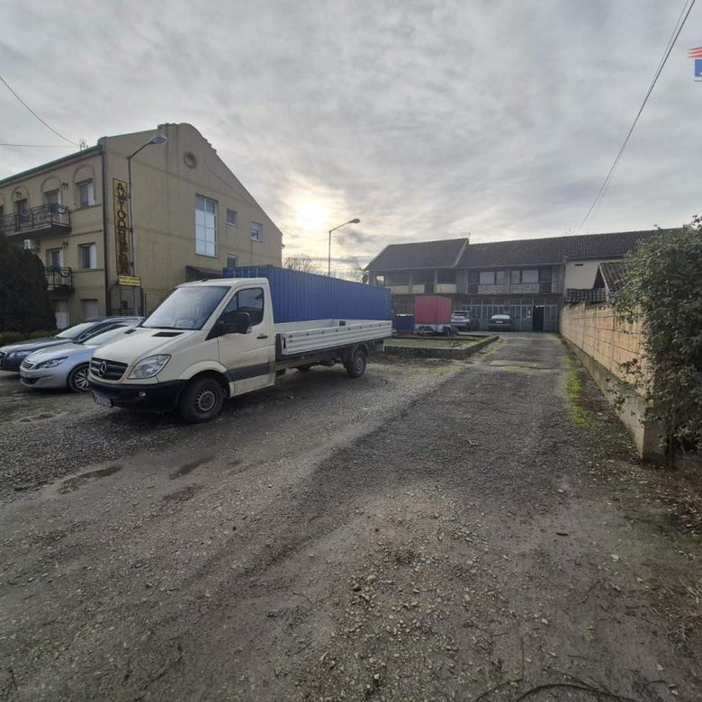 Lokal za izdavanje, Najlon Pijaca, Novi Sad, 129m², 600 €/mes