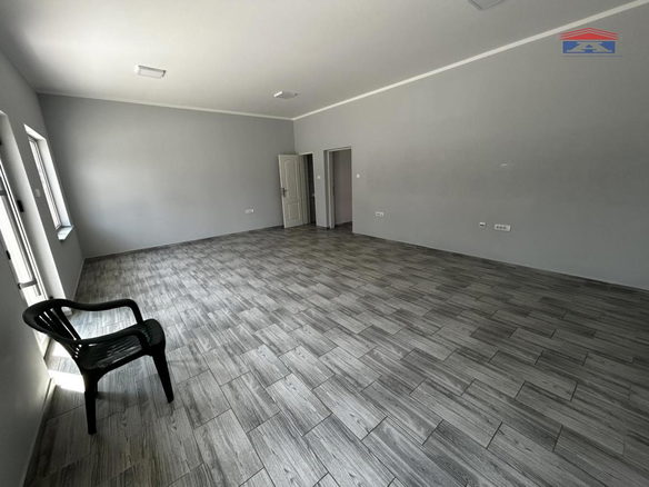 Lokal za izdavanje, Čortanovci, Inđija, 56m², 300 €/mes