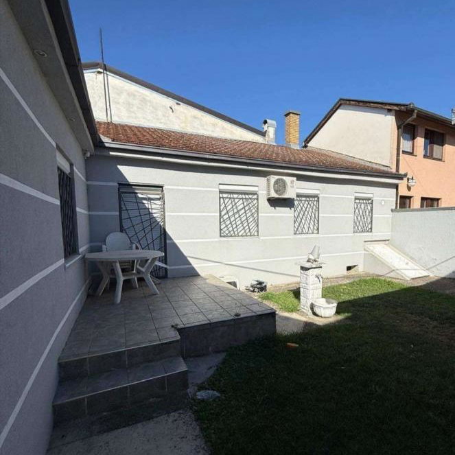 Kuća za izdavanje, Salajka, Novi Sad, 130m², 900 €/mes