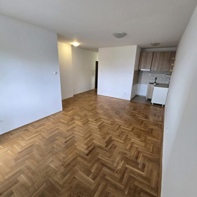 Dvosoban stan na prodaju, Bulevar Patrijarha Pavla, Novi Sad, 53m², 162.500 €