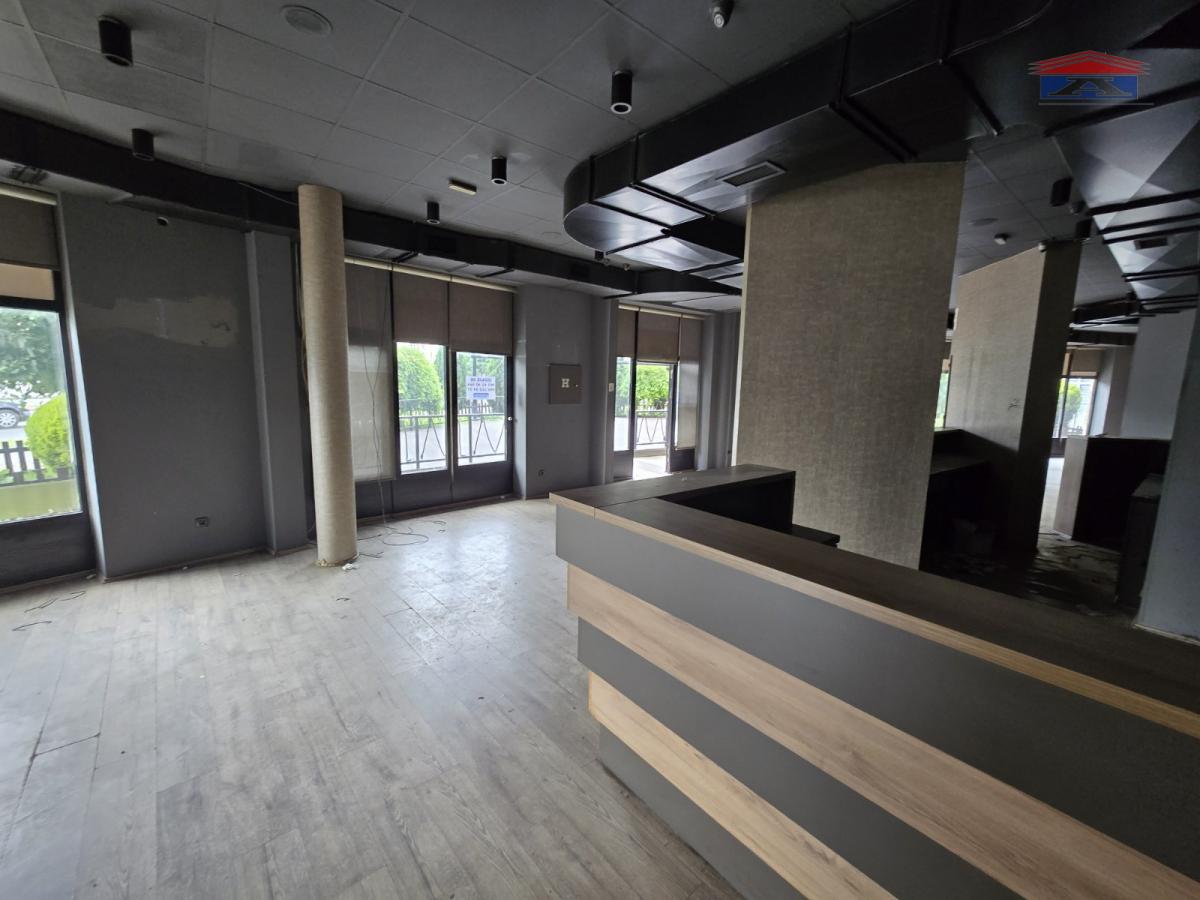 Lokal za izdavanje, Železnička Stanica, Novi Sad, 246m², 3.000 €/mes