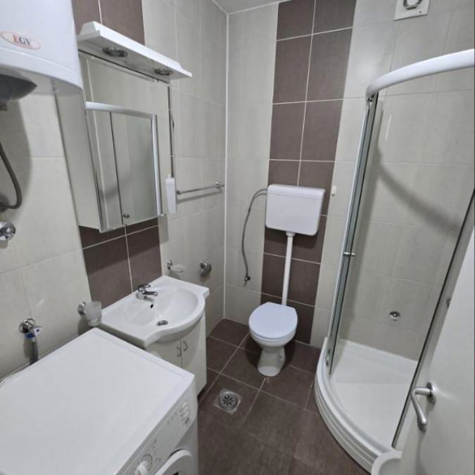Jednoiposoban stan za izdavanje, Grbavica, Novi Sad, 42m², 400 €/mes