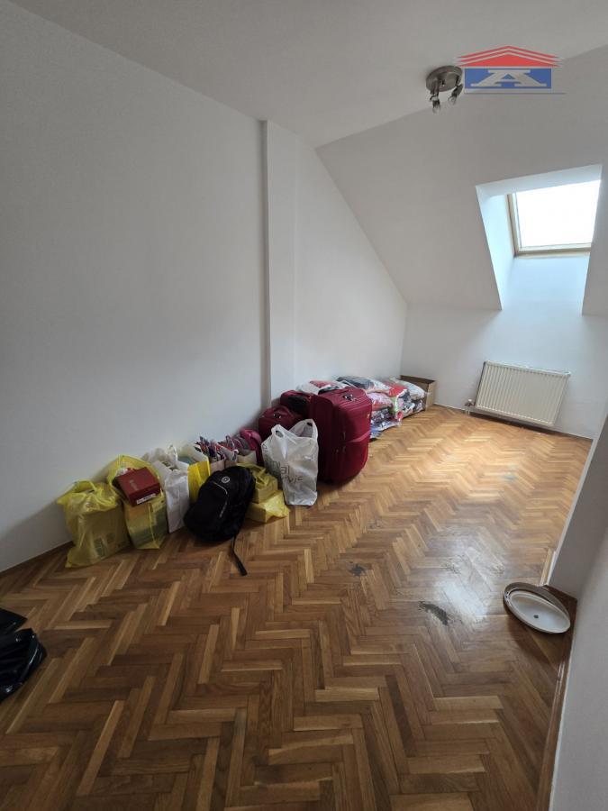 Četvorosoban stan na prodaju, Nova Detelinara, Novi Sad, 96m², 185.400 €