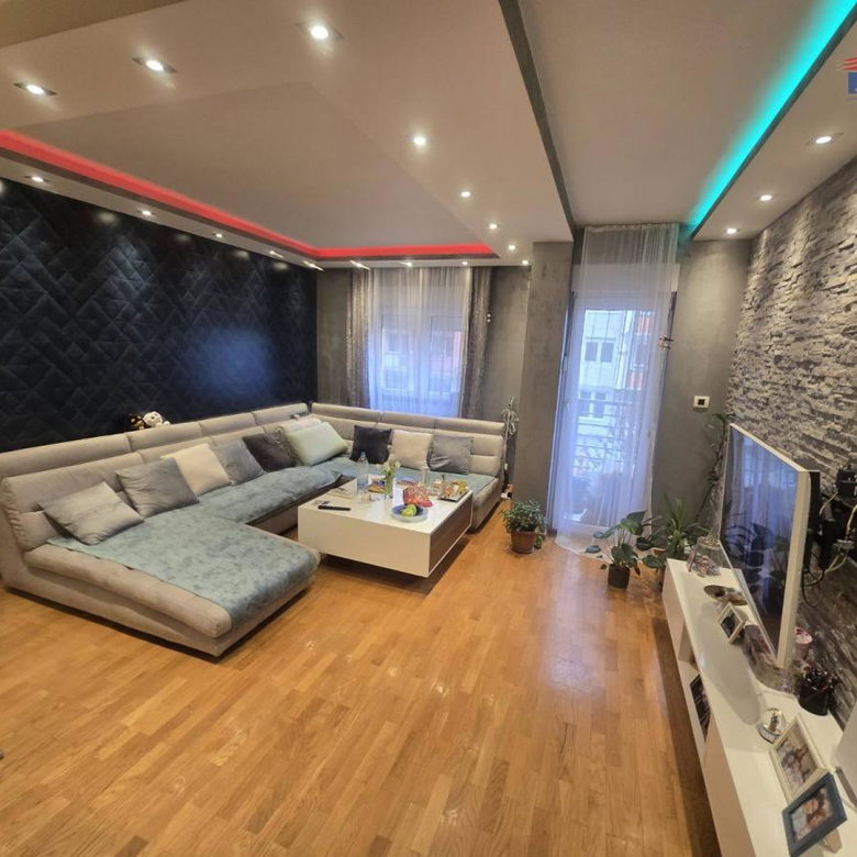 Dvosoban stan na prodaju, Nova Detelinara, Novi Sad, 57m², 163.700 €