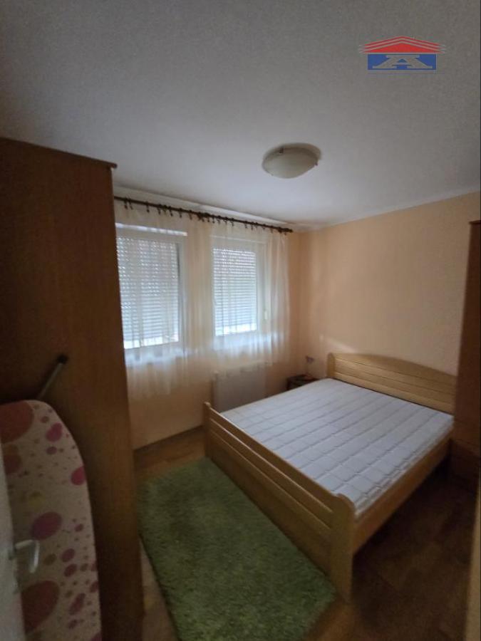 Jednoiposoban stan za izdavanje, Grbavica, Novi Sad, 42m², 400 €/mes