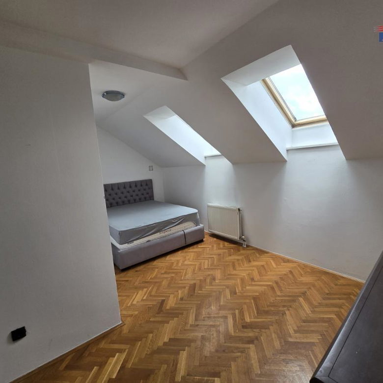 Četvorosoban stan na prodaju, Nova Detelinara, Novi Sad, 96m², 185.400 €