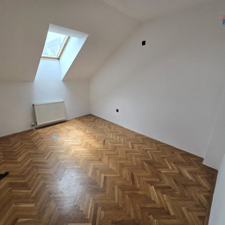 Četvorosoban stan na prodaju, Nova Detelinara, Novi Sad, 96m², 185.400 €