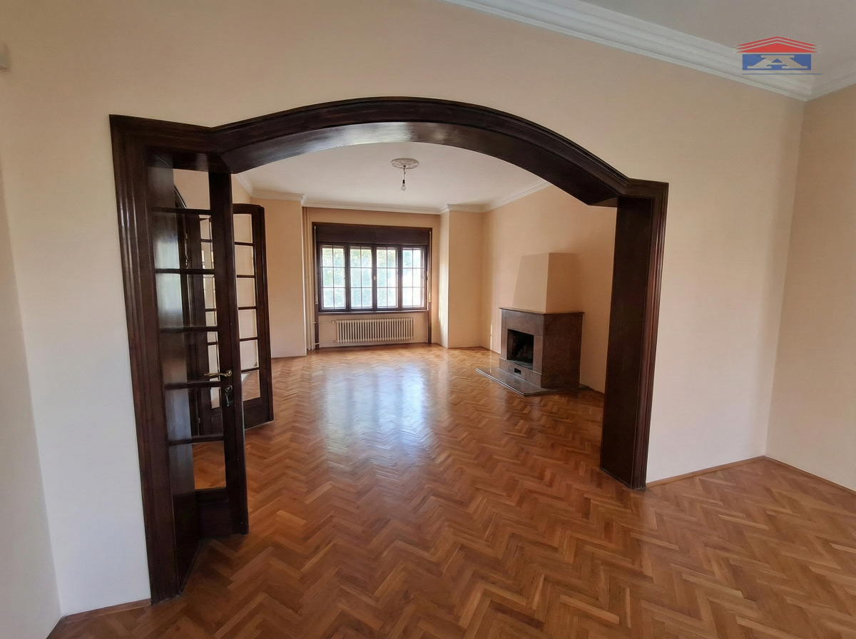 actionimagesite40agencyanekretnineimgwtxh8sagp7-borevina-foto-ku-a-nikole-tesle-30-unutra-4-1-1 Kuća na prodaju, Jodna Banja, Novi Sad, 298m², 1.377.000 €