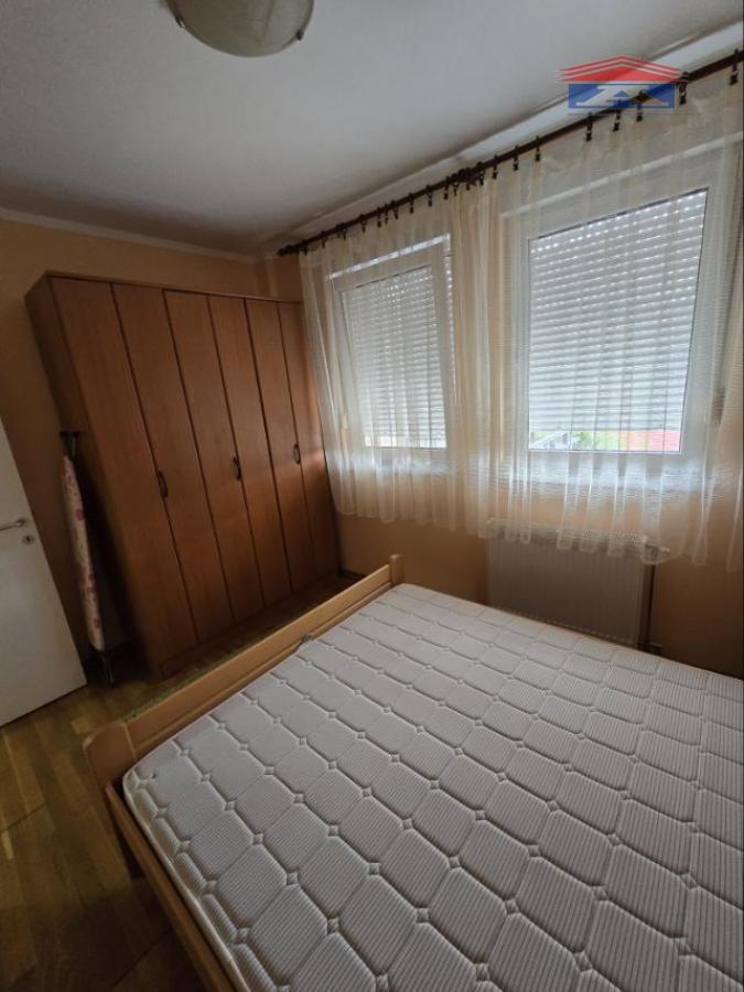 Jednoiposoban stan za izdavanje, Grbavica, Novi Sad, 42m², 400 €/mes