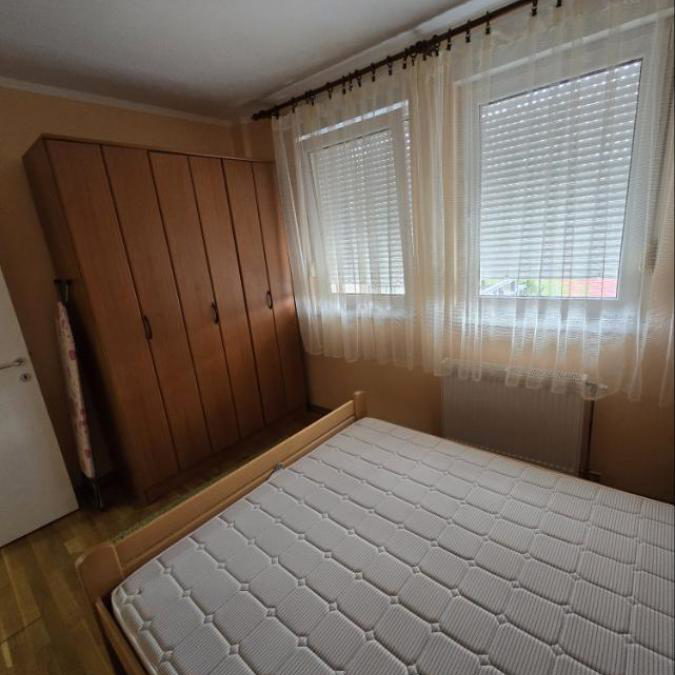 Jednoiposoban stan za izdavanje, Grbavica, Novi Sad, 42m², 400 €/mes