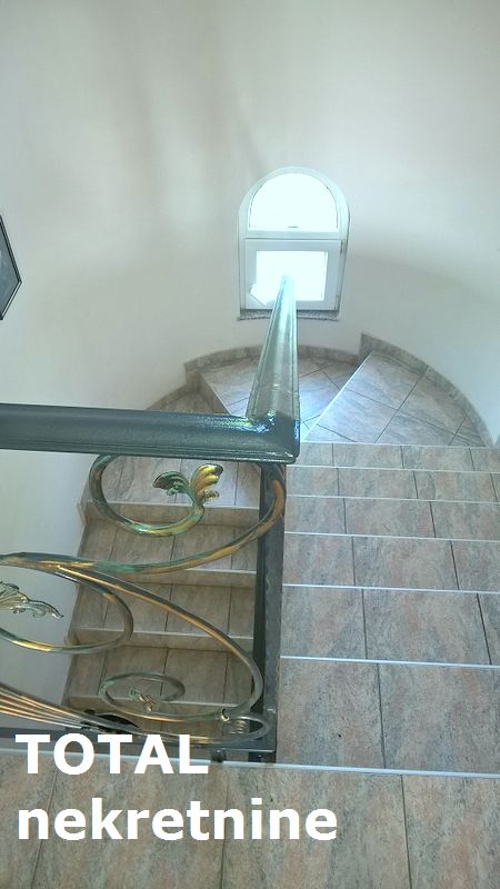 bdDNtGQYPA-WP_20170710_17_42_24_Pro Kuća Prodaja Novi Sad 220 m2