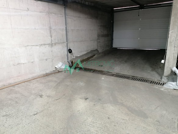 Garaža Prodaja Novi Sad  13 m2