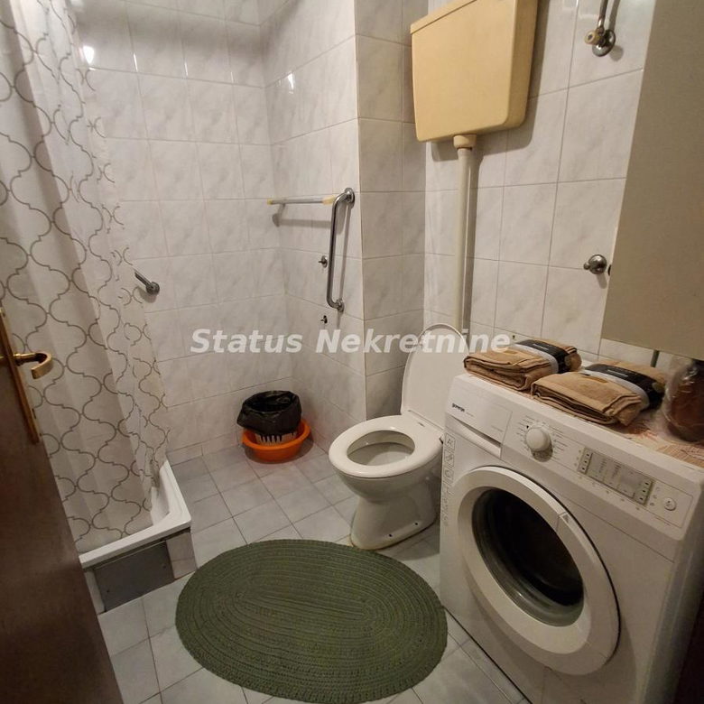 Stan Izdavanje Novi Sad  33 m2