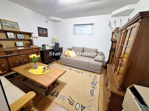 Stan Izdavanje Novi Sad  52 m2
