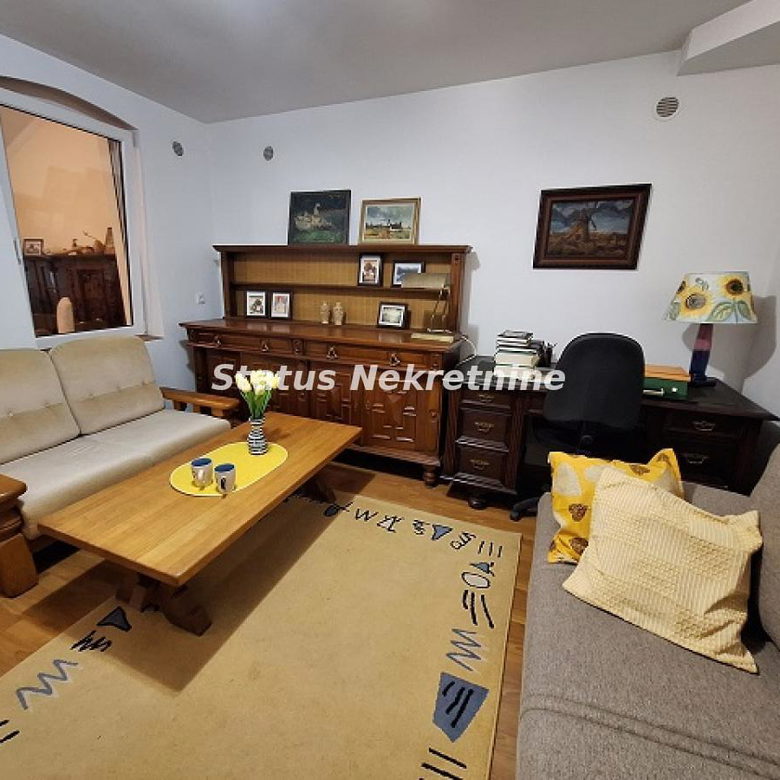 Stan Izdavanje Novi Sad  52 m2