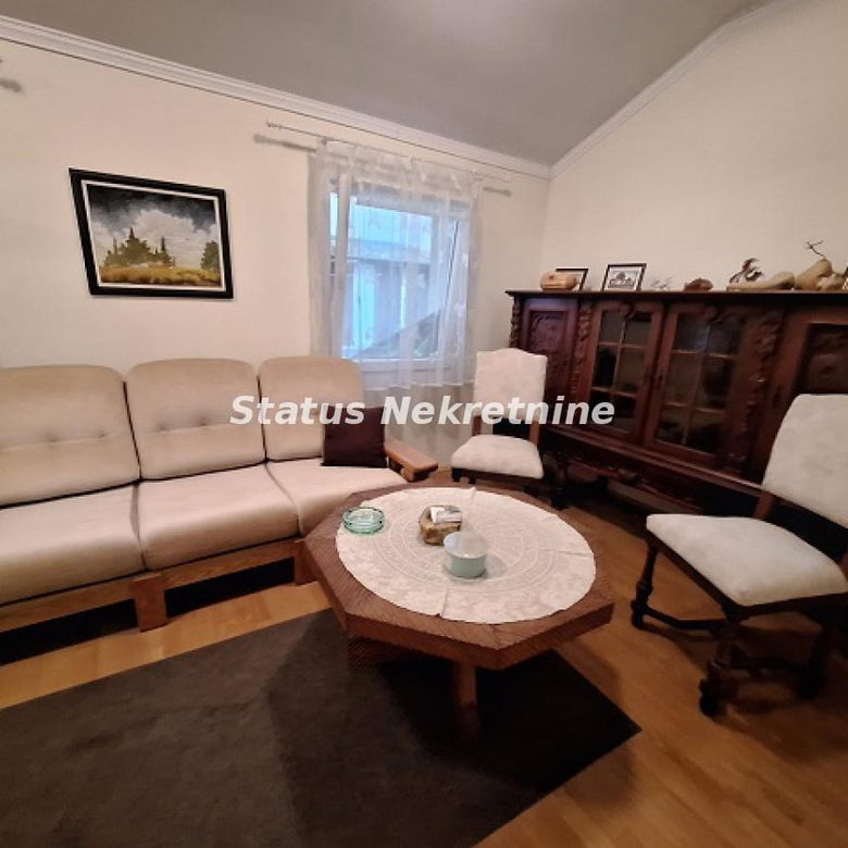 Stan Izdavanje Novi Sad  52 m2