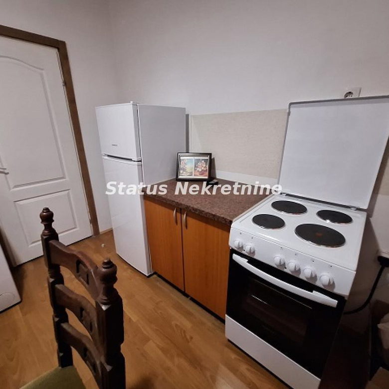 Stan Izdavanje Novi Sad  52 m2