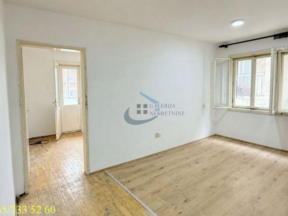 Stan Prodaja Beograd Kanarevo Brdo 38 m2