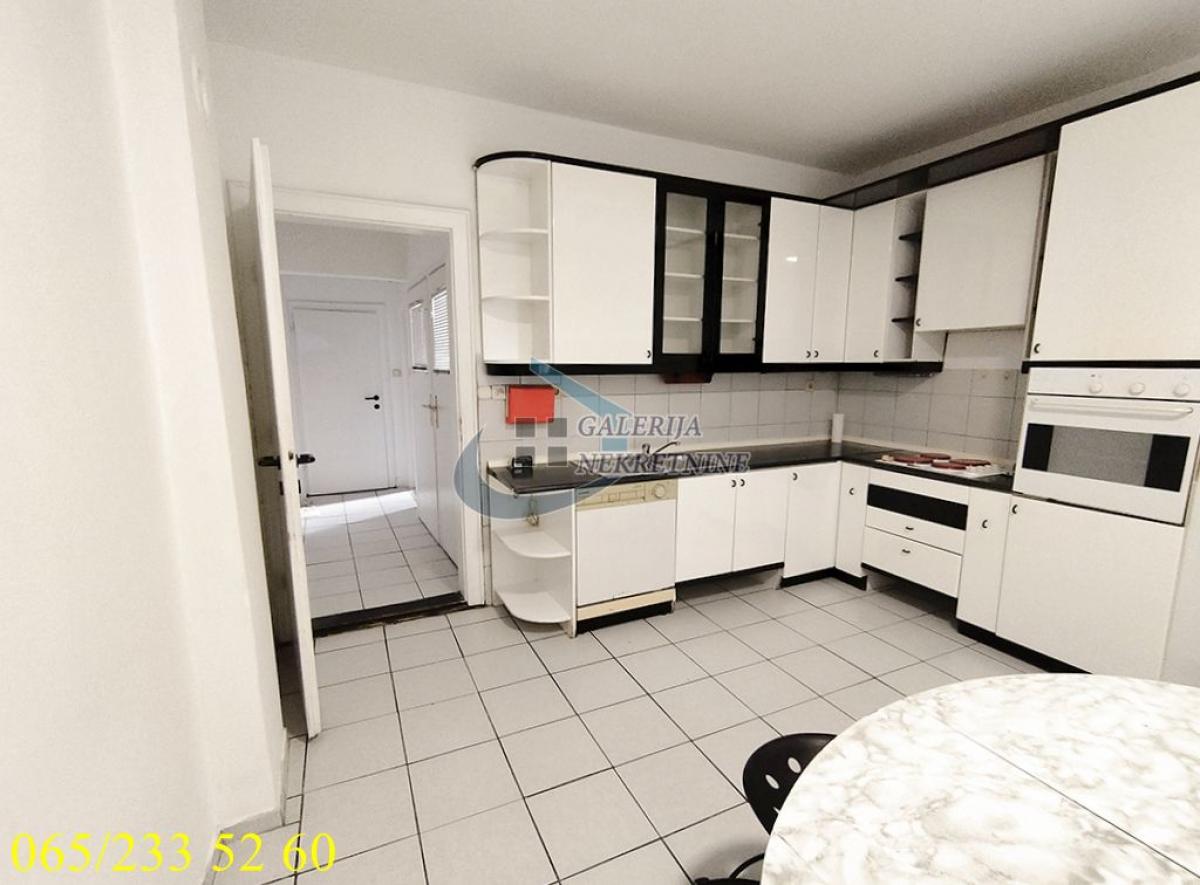 Stan Prodaja Beograd Banovo Brdo 106 m2
