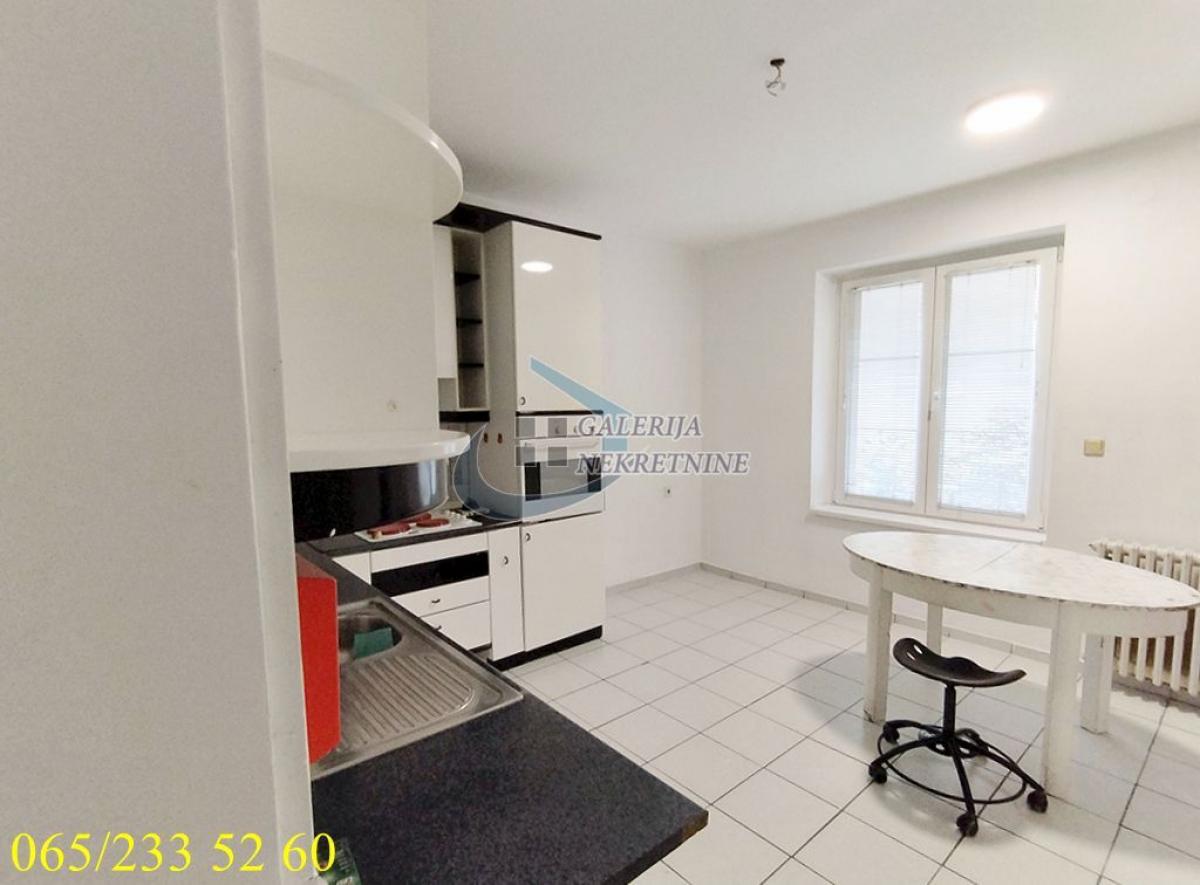 Stan Prodaja Beograd Banovo Brdo 106 m2
