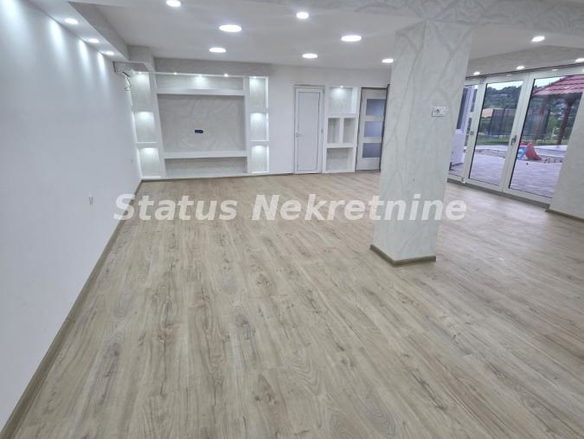 Kuća Izdavanje Novi Sad  200 m2