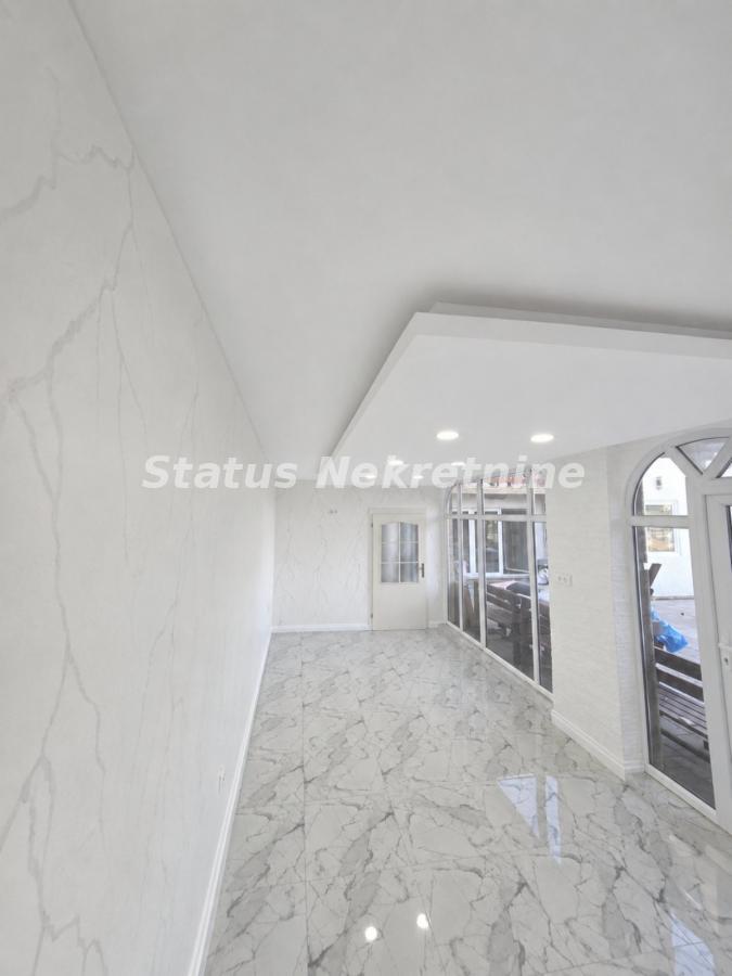 Kuća Izdavanje Novi Sad  200 m2