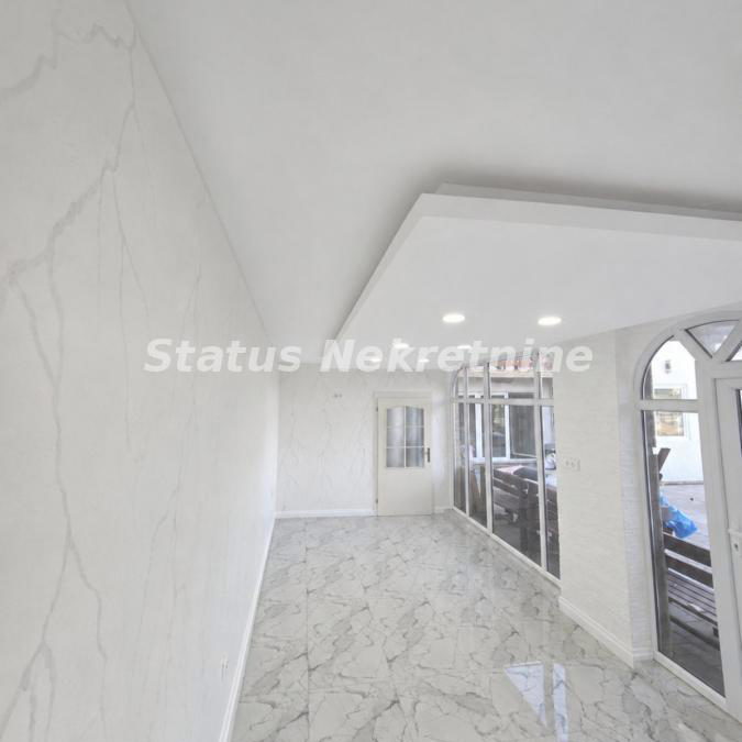 Kuća Izdavanje Novi Sad  200 m2
