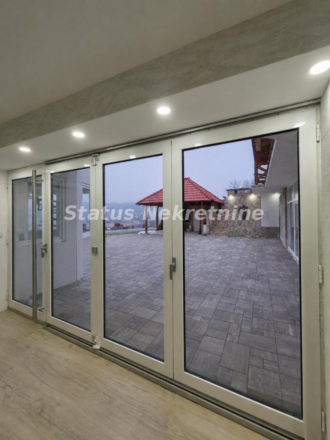 Kuća Izdavanje Novi Sad  200 m2
