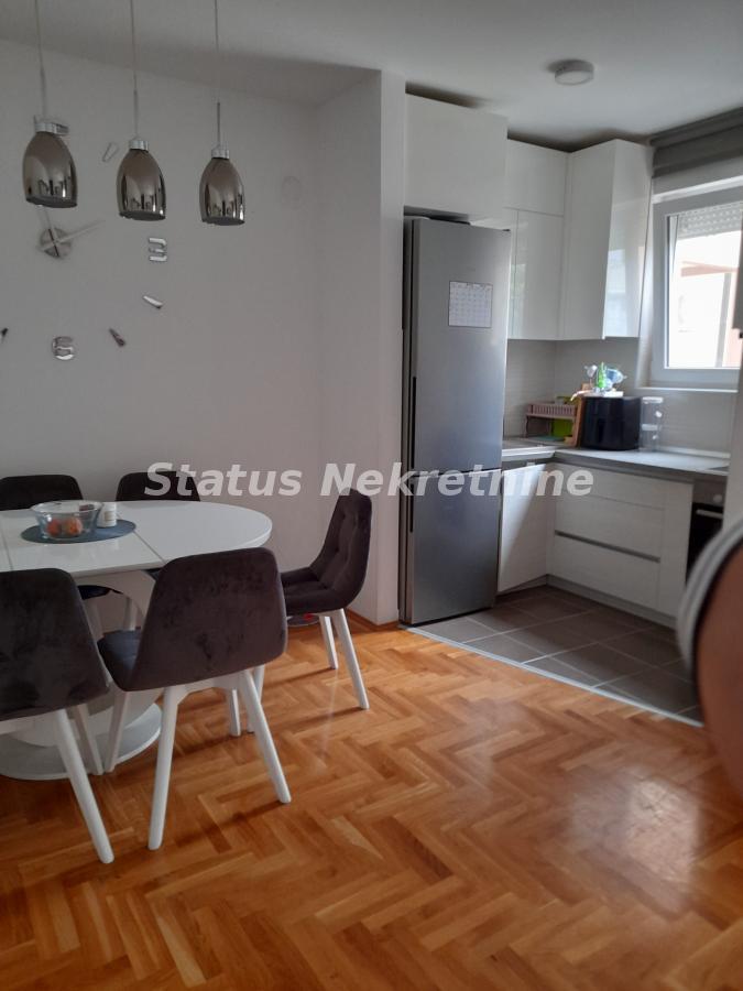 Stan Prodaja Novi Sad  57 m2