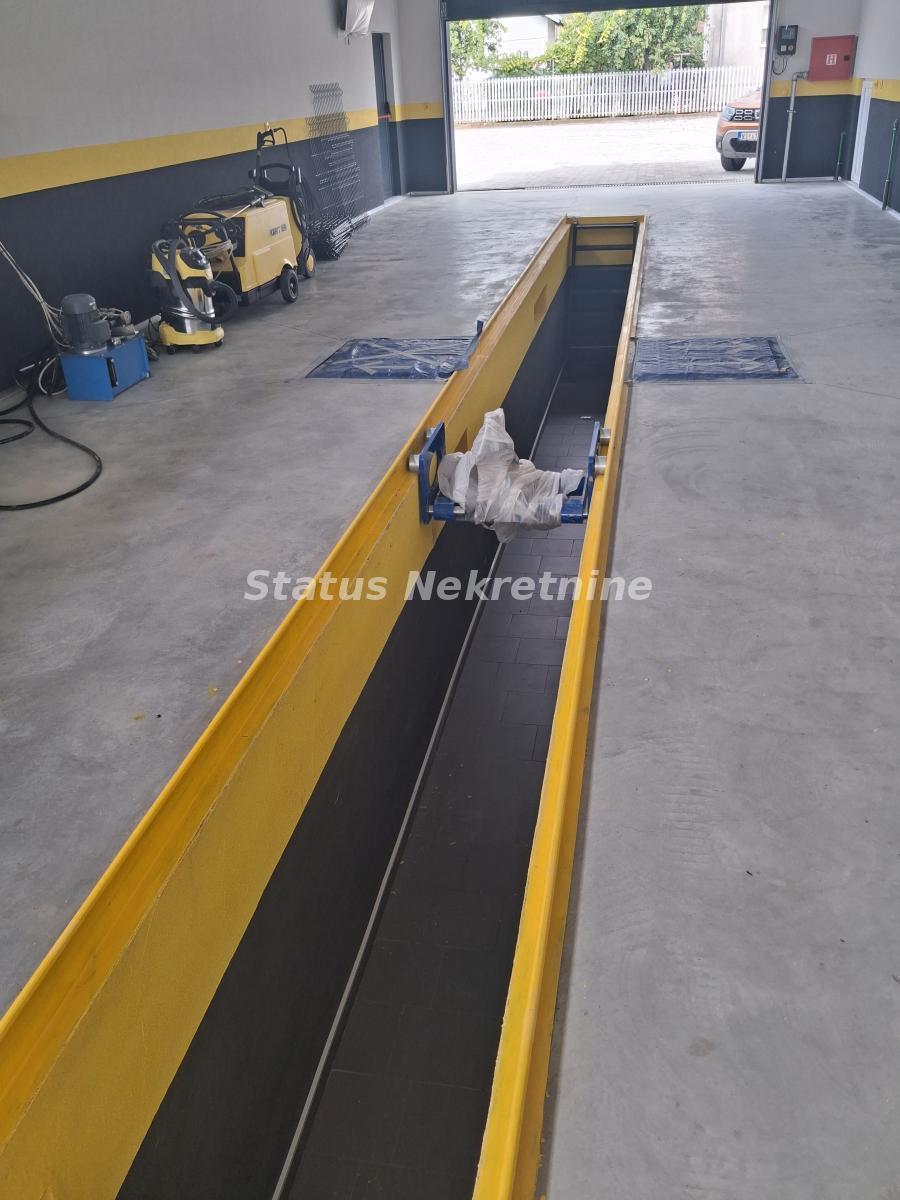 Lokal Izdavanje Novi Sad  196 m2
