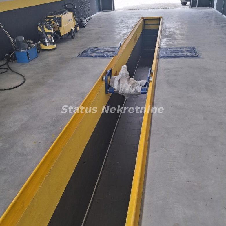 Lokal Izdavanje Novi Sad  196 m2