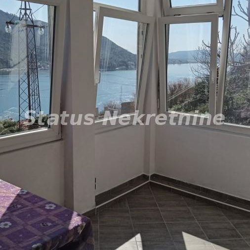 Kuća Prodaja Herceg Novi  75 m2