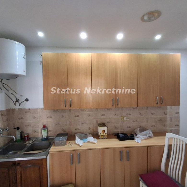 Stan Izdavanje Novi Sad  42 m2