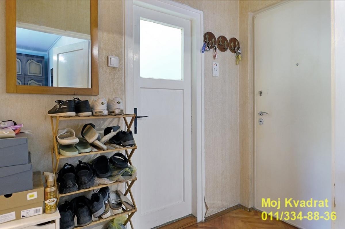 Stan Prodaja Beograd Karaburma 55 m2