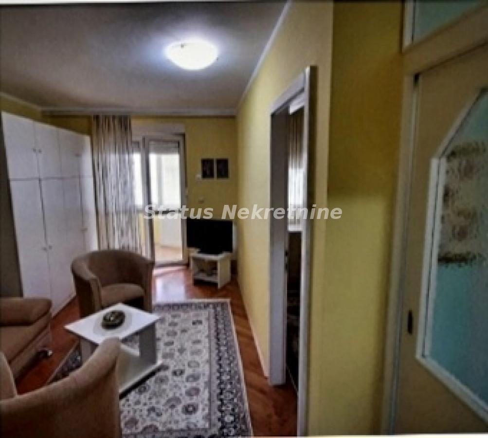 Stan Izdavanje Novi Sad  40 m2