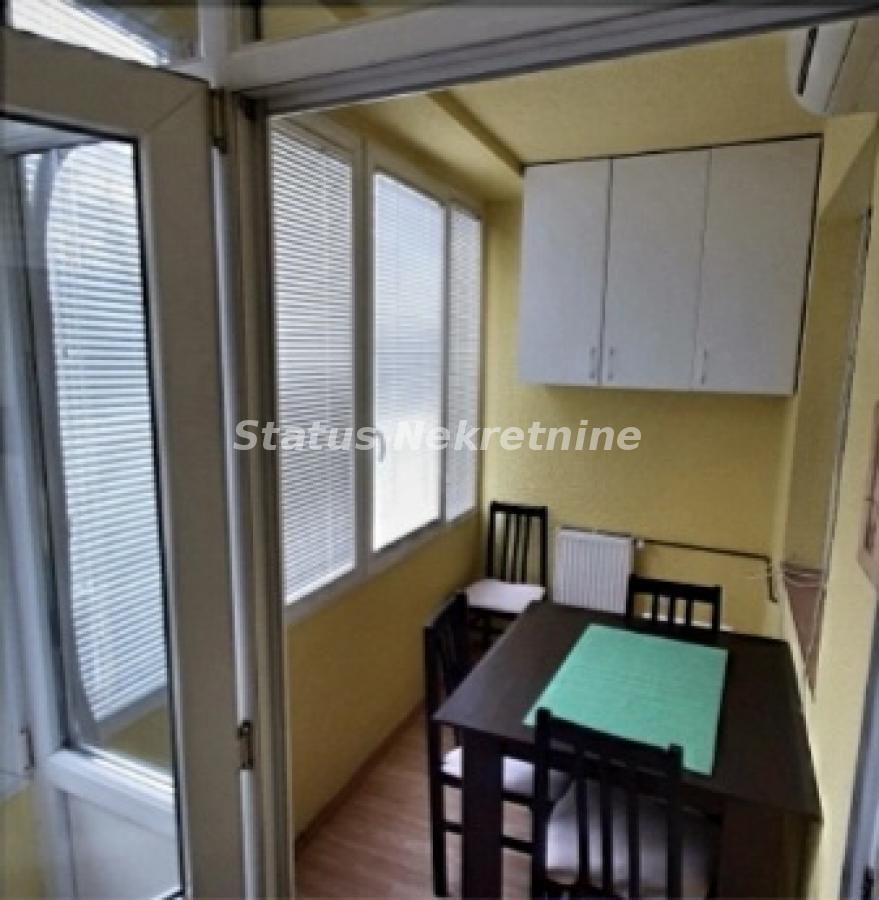 Stan Izdavanje Novi Sad  40 m2