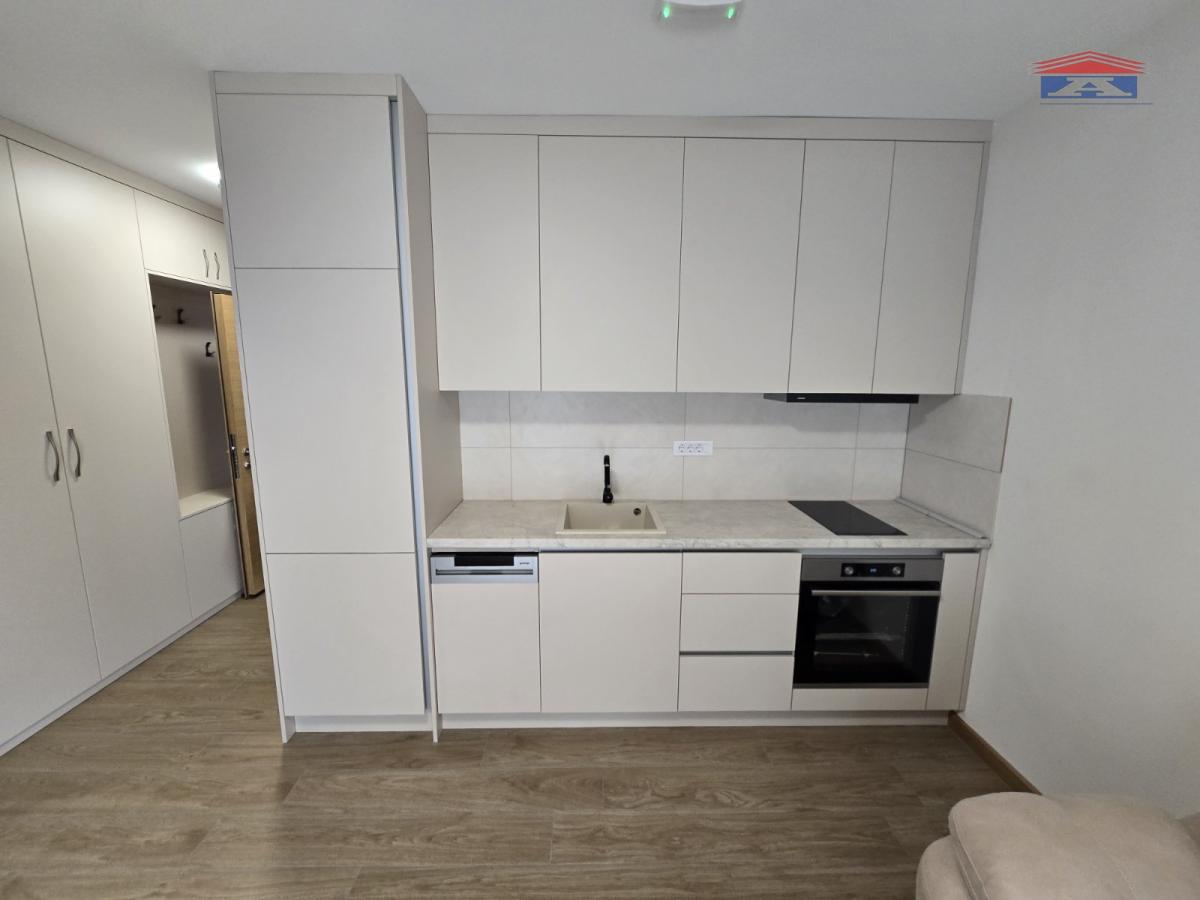 Stan Izdavanje Novi Sad  30 m2