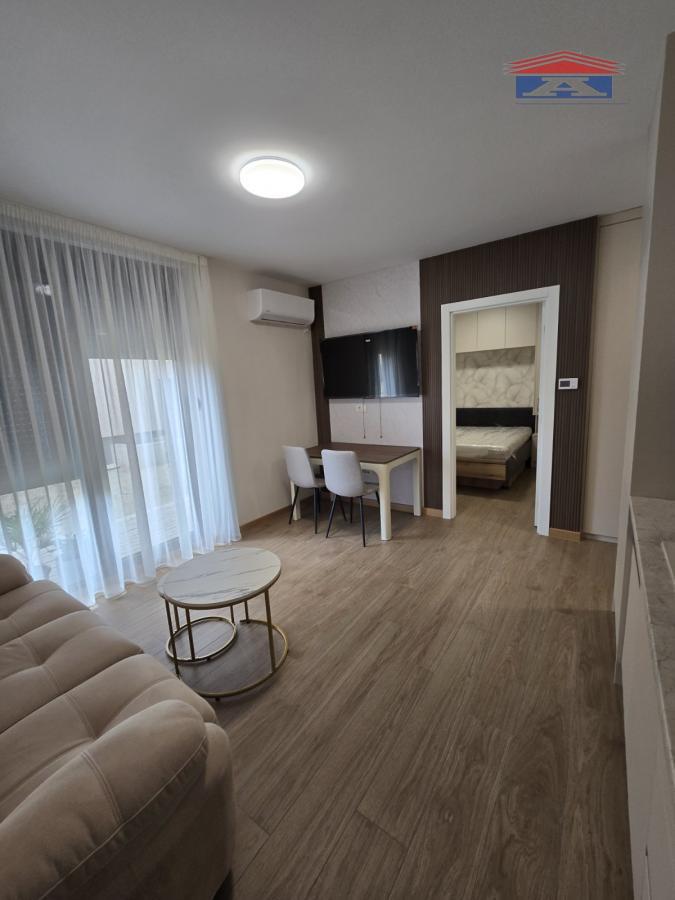 Stan Izdavanje Novi Sad  30 m2