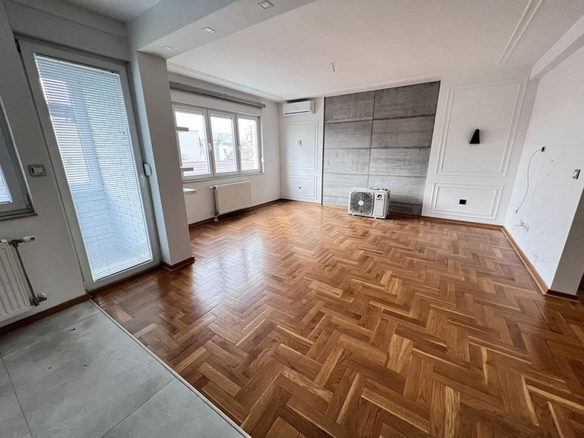 Lokal Izdavanje Novi Sad  146 m2