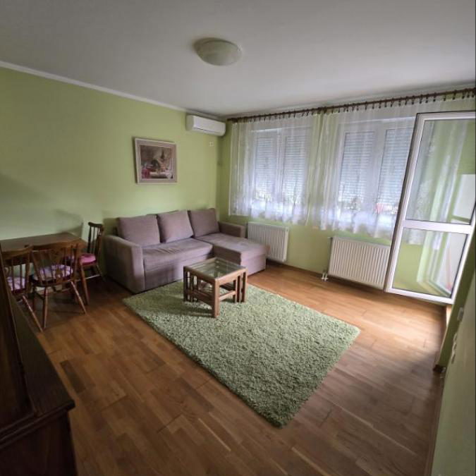 Stan Izdavanje Novi Sad  42 m2
