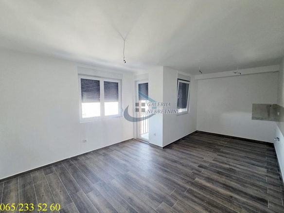 Stan Prodaja Inđija  53 m2