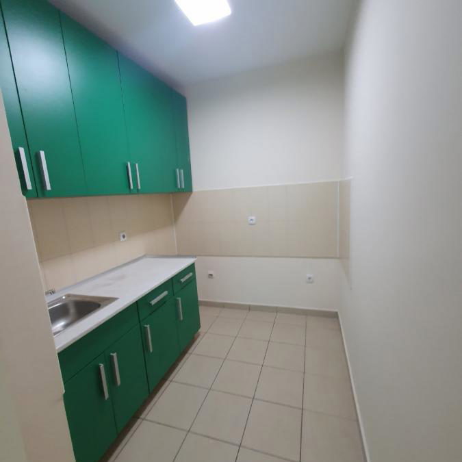Lokal Izdavanje Novi Sad  125 m2
