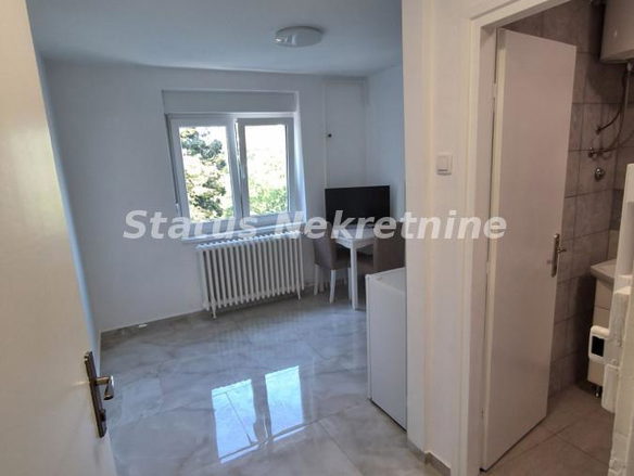 Stan Prodaja Novi Sad Satelit 14 m2