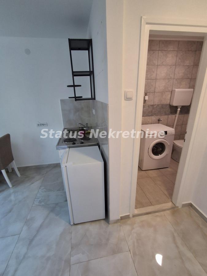 Stan Prodaja Novi Sad Satelit 14 m2